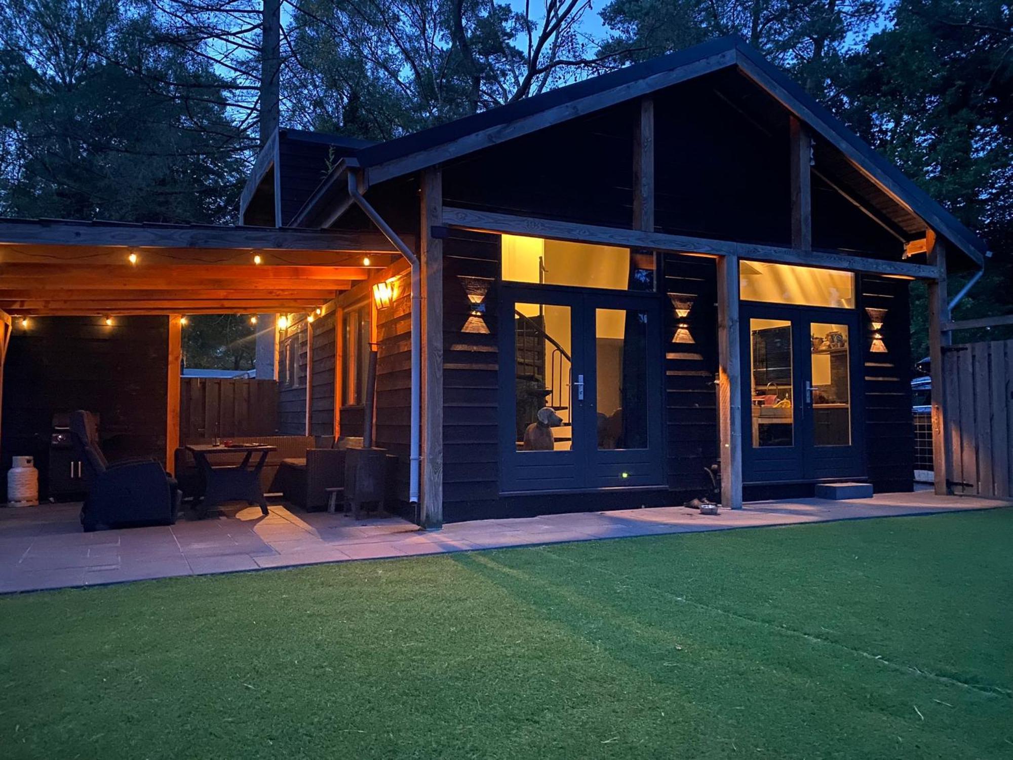 Vakantiehuis Veluws Genieten Met Whirlpool En Sauna Doornspijk Exterior photo